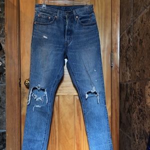 NEW Levi 501 distressed jeans